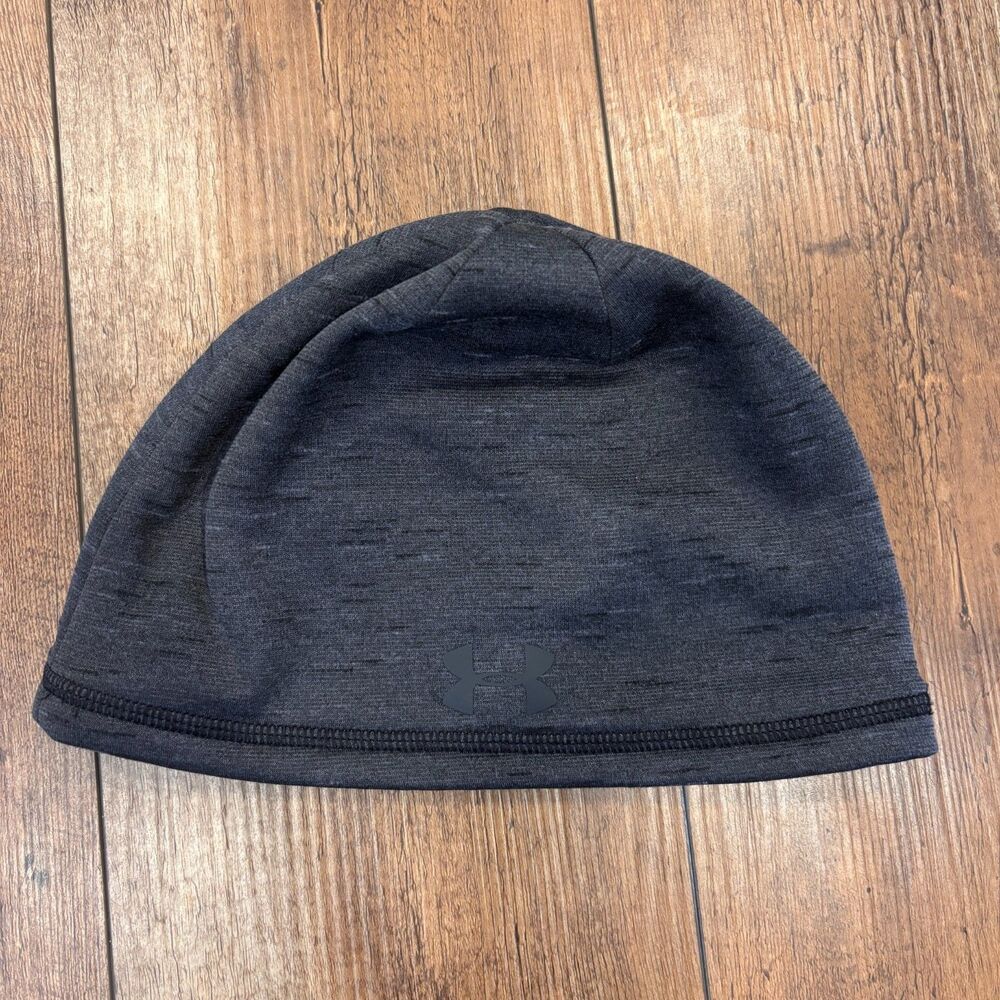 Under Armour Storm Men’s Winter Beanie Hat Skull Cap Dark Gray Logo OSFA